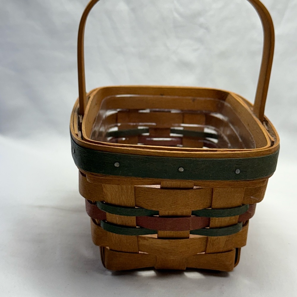 Longaberger 1990 Small Rectangular Brown, Red and Green Basket, Signed! - Picture 2 of 4